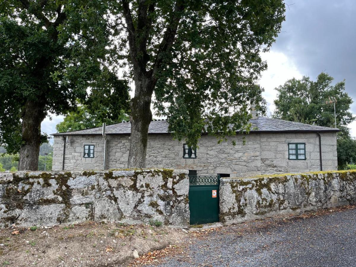 Rectoral De Romean Hostel O Corgo