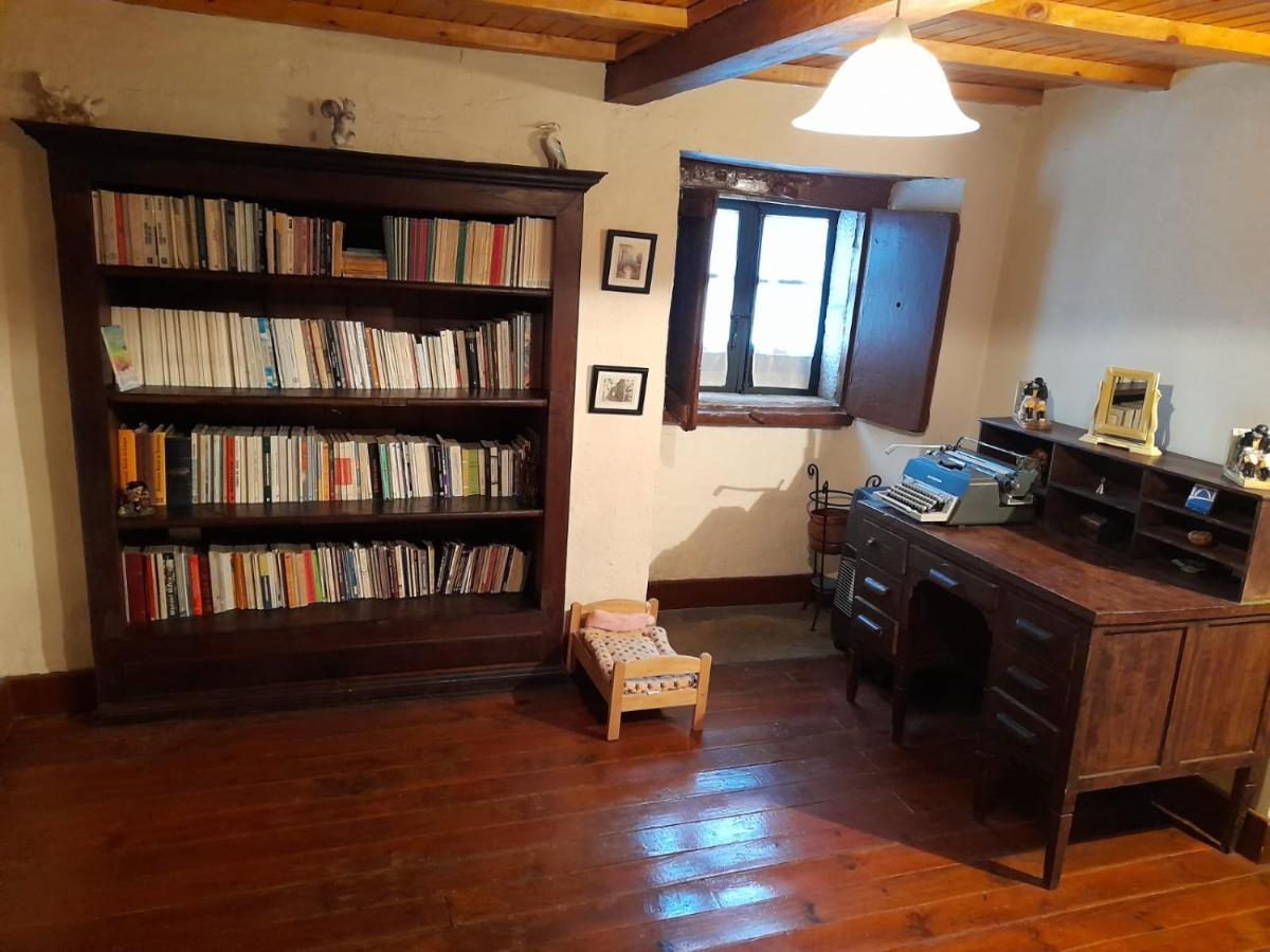 Rectoral De Romean Hostel O Corgo